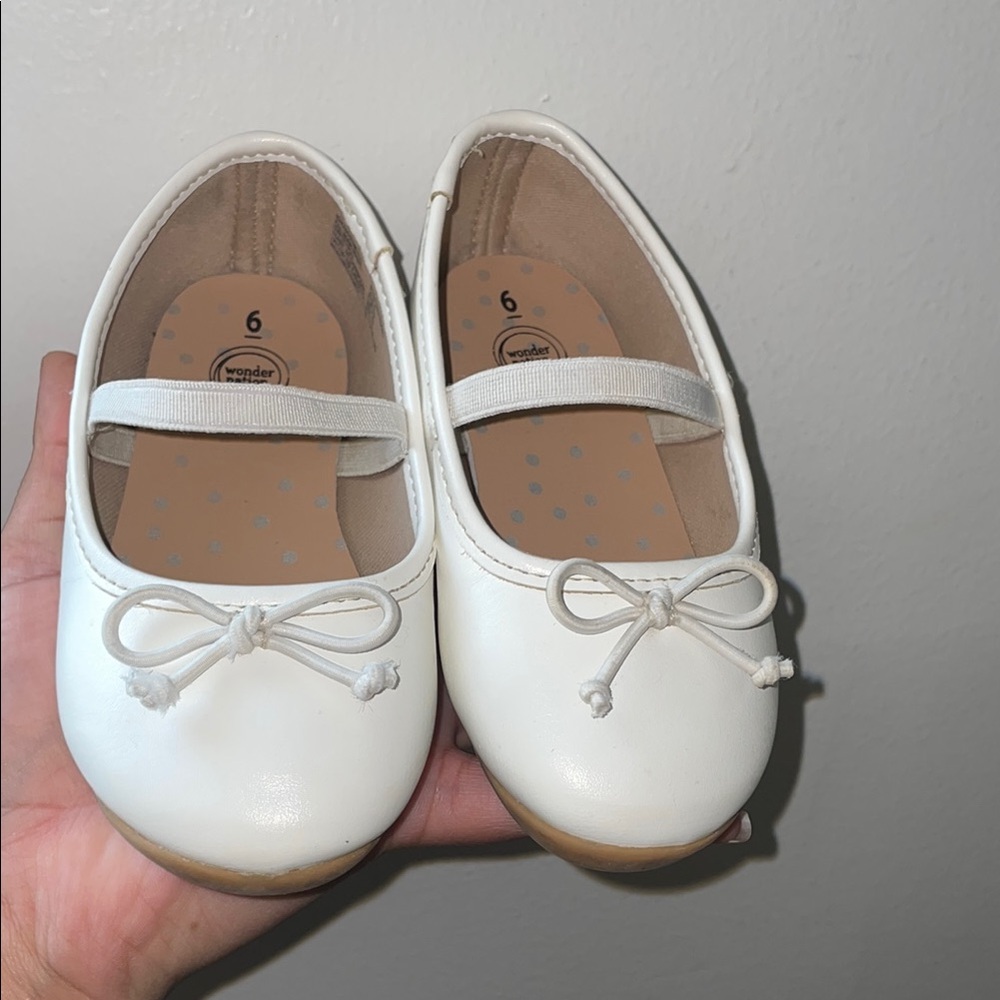 Wonder Nation white Kids Dress Shoes